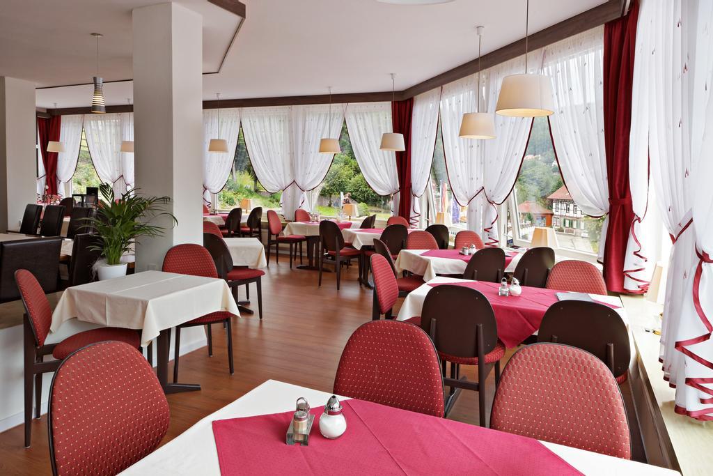 Hotel Restaurant Ketterer Am Kurgarten Triberg im Schwarzwald Eksteriør bilde